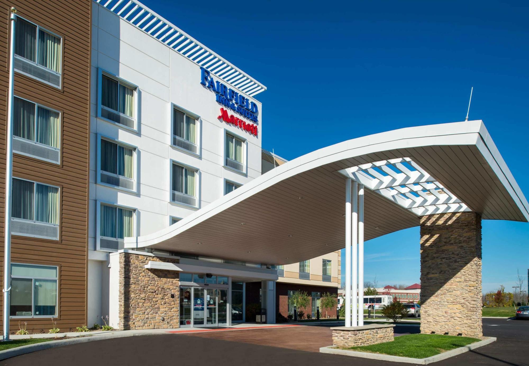 Fairfield Inn & Suites By Marriott Akron Stow Exterior foto